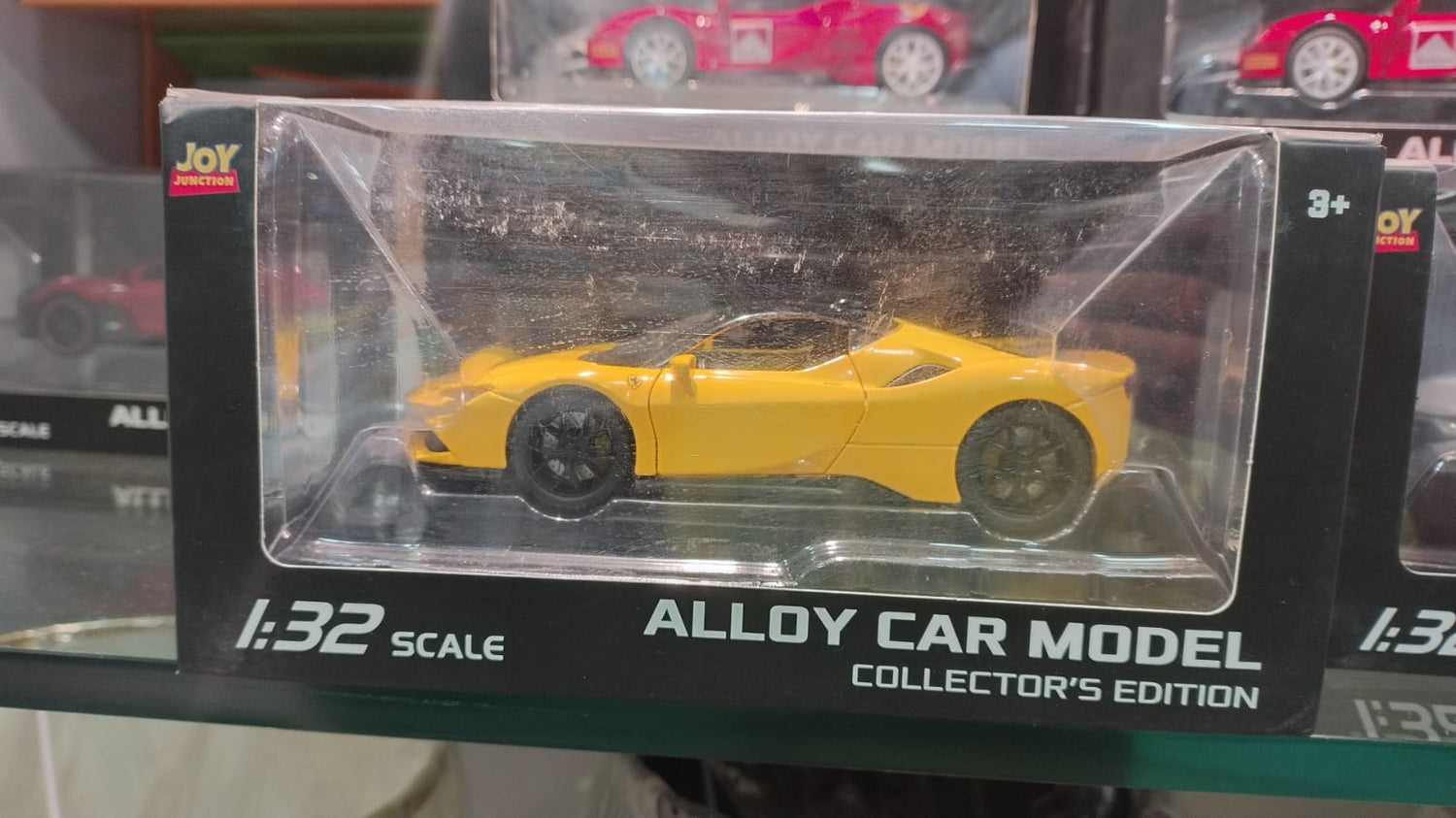 JJ84 FERRARI 1:32