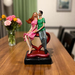 Romantic wind-blown couple showpiece front view – Motumal Giftwala Ranchi
